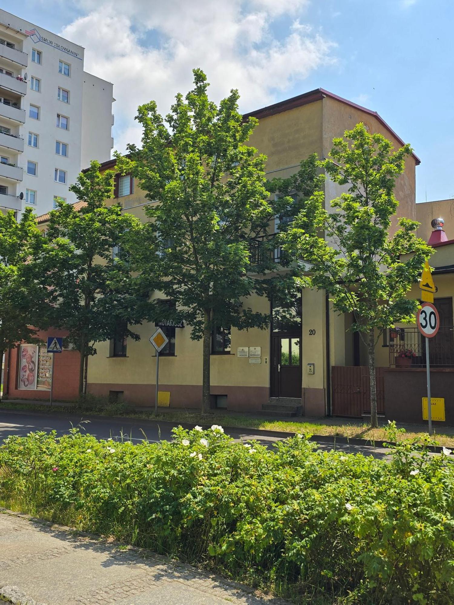 Kamienica Miedzy Klonami Apartment ชวีโนวิชแจ ภายนอก รูปภาพ